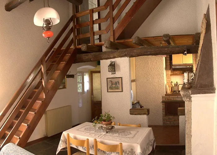 Annamaria Nocleg ze śniadaniem 4*