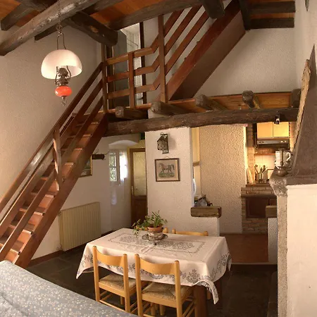Annamaria Nocleg ze śniadaniem 4*